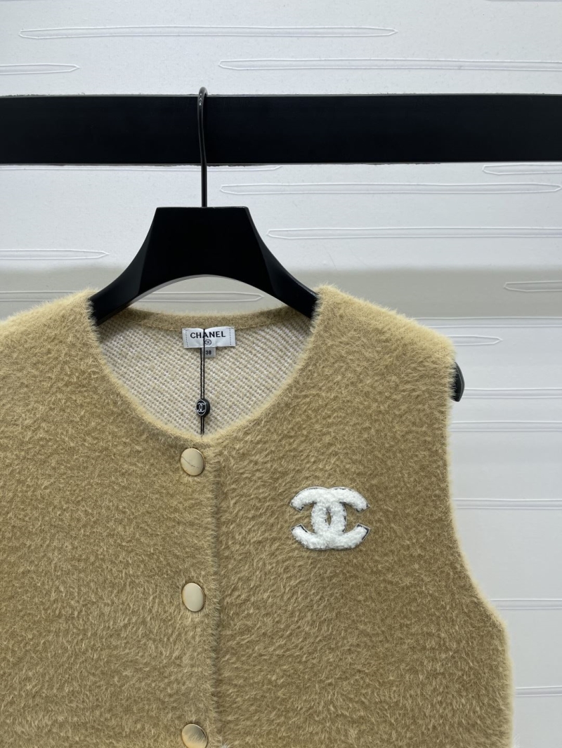 Ch**el outwear